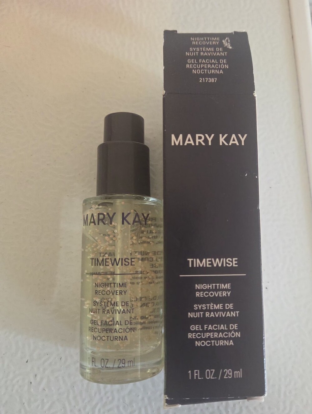 Mary Kay TimeWise Nighttime Recovery Gel - Clear with Gold Beads